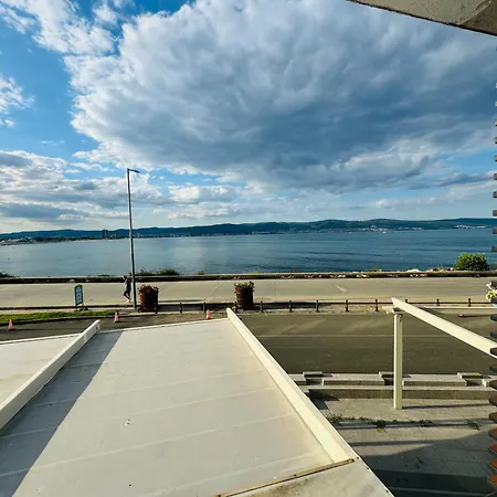 Paradiso 'в' - 107 Panoramic Sea View Large