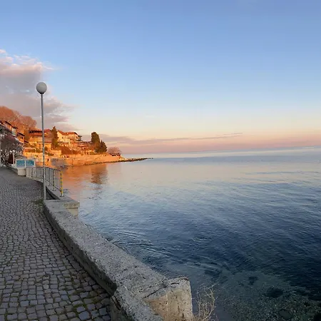 Paradiso 'в' - 107 Panoramic Sea View Large
