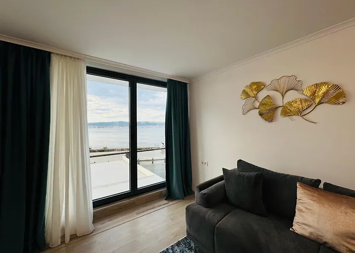 Paradiso 'в' - 107 Panoramic Sea View Large Несебър